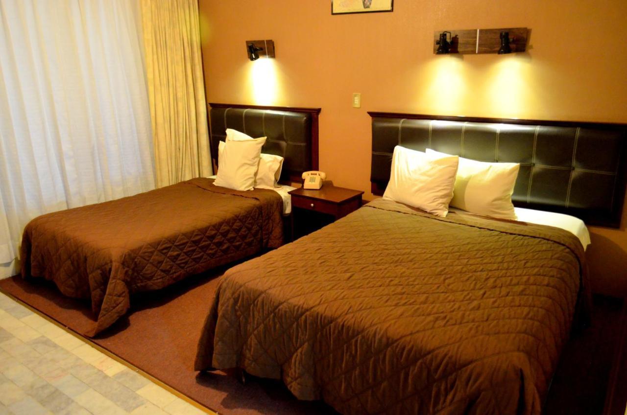Hotel Flamingo Kristal Irapuato Dış mekan fotoğraf