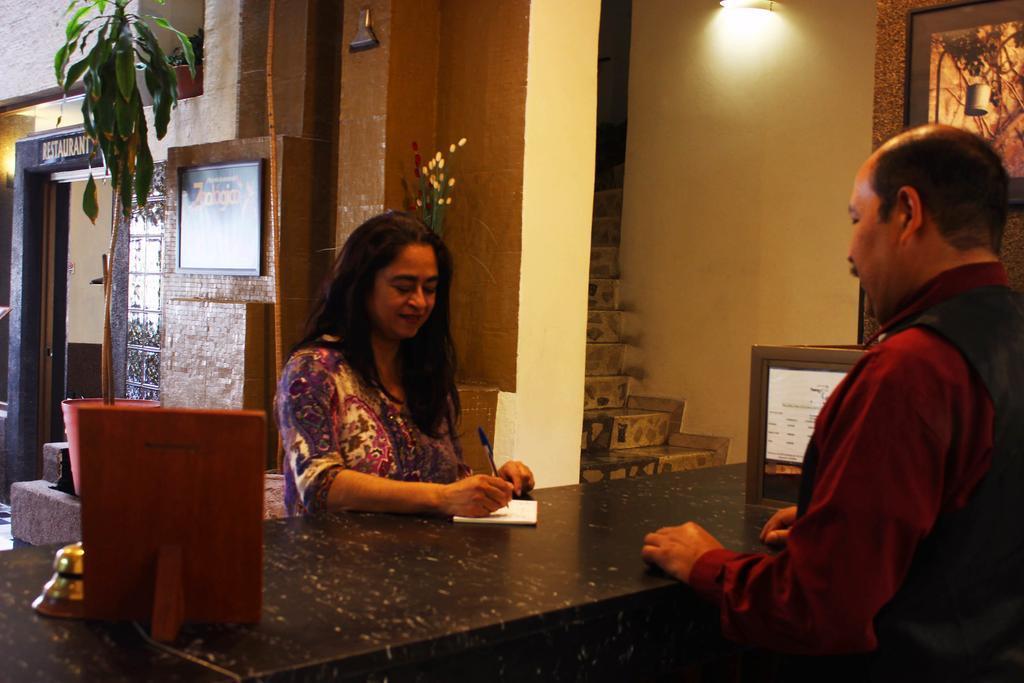 Hotel Flamingo Kristal Irapuato Dış mekan fotoğraf