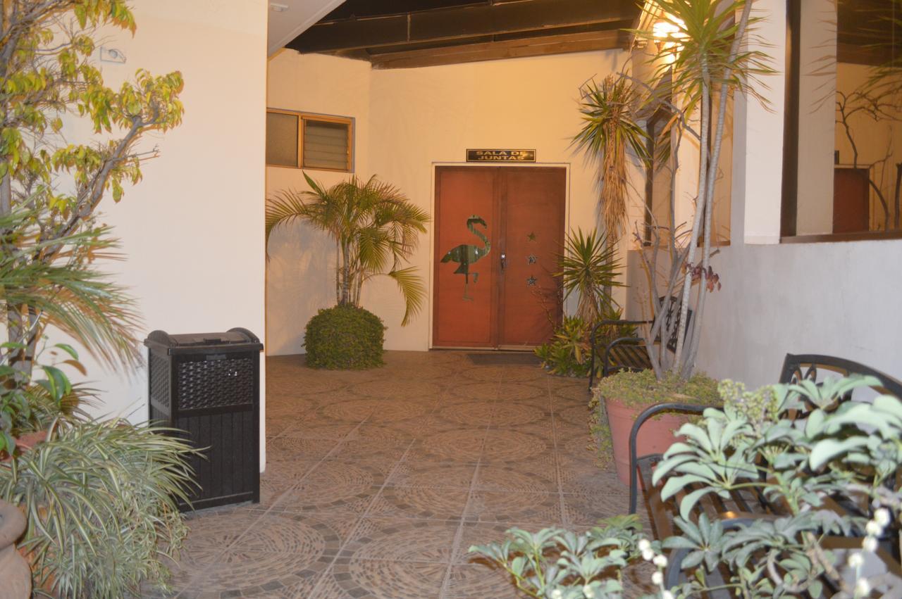 Hotel Flamingo Kristal Irapuato Dış mekan fotoğraf