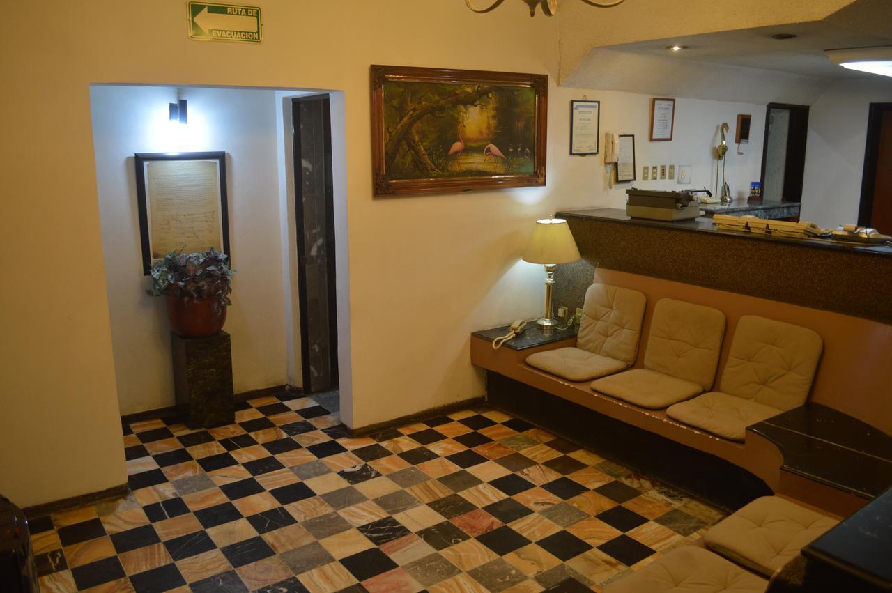Hotel Flamingo Kristal Irapuato Dış mekan fotoğraf